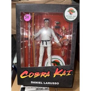 Diamond Select Cobra Kai Daniel LaRusso Series 1 Action Figure Miyagi-Do Karate